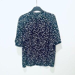 2/$20 - Black, Blue and White Abstract Circle Design Blouse - Button Down